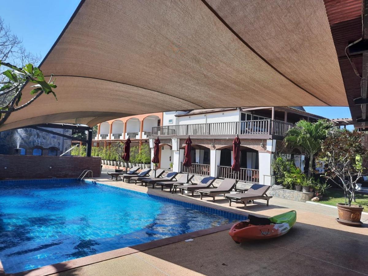 Palm Beach Resort Pran Buri Εξωτερικό φωτογραφία