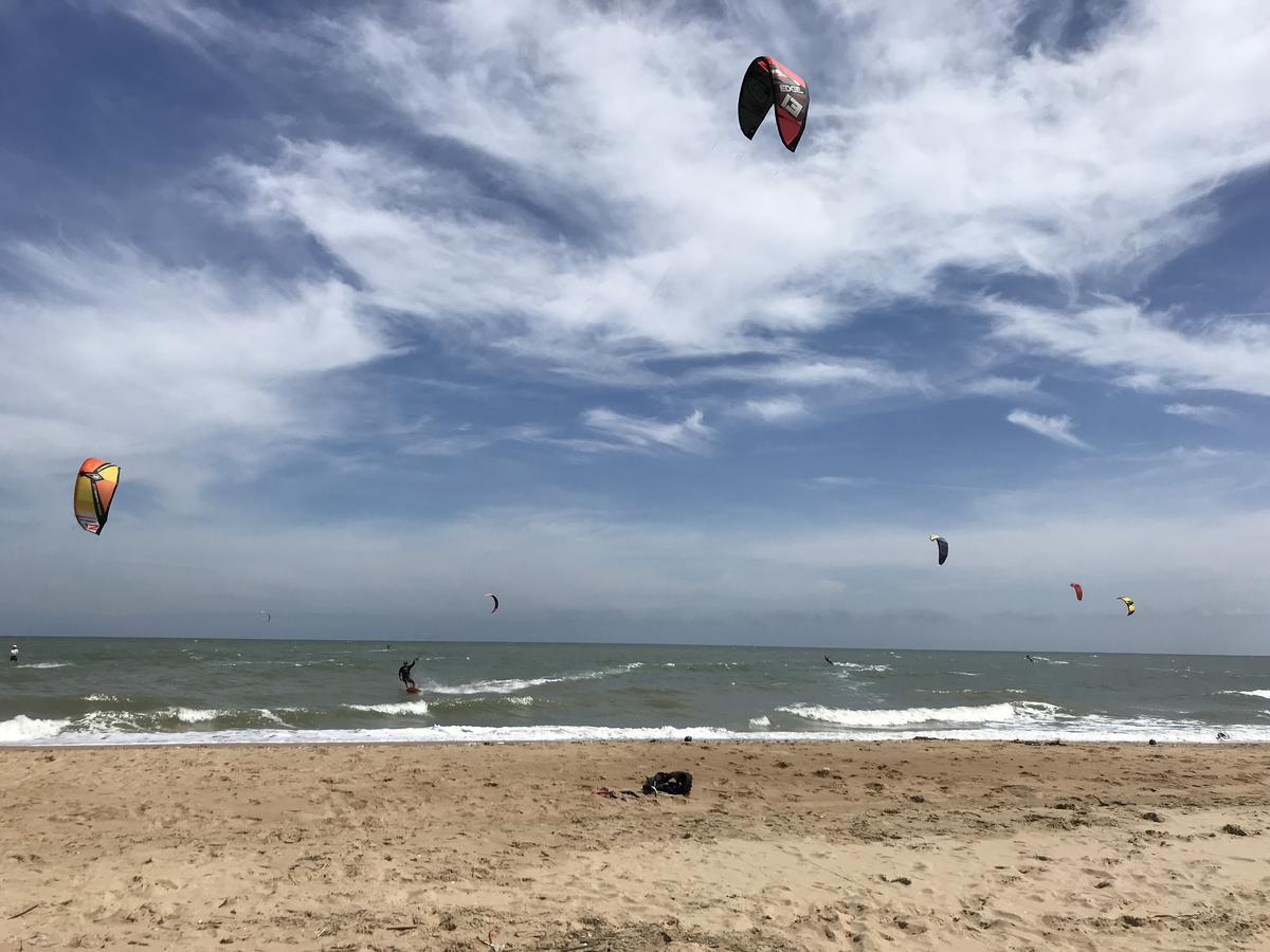 Palm Beach Resort Pran Buri Εξωτερικό φωτογραφία